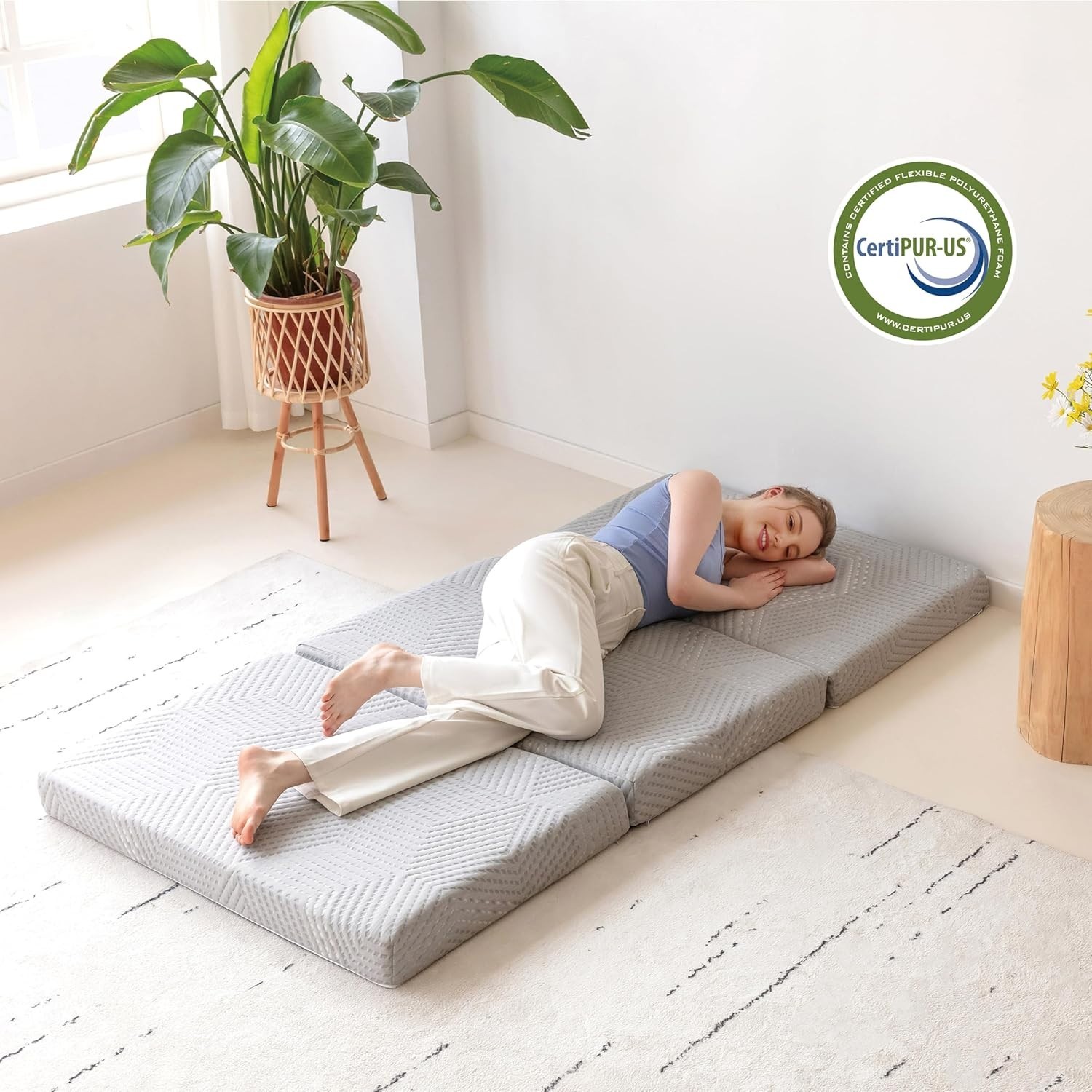 Compact 4 Inch Folding Memory Foam Mattress with Washable Cover, Grey – 75×25