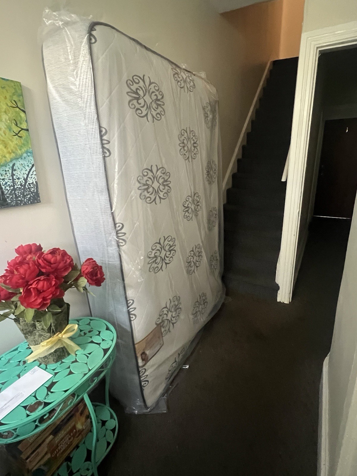 NEW queen mattress (firm)