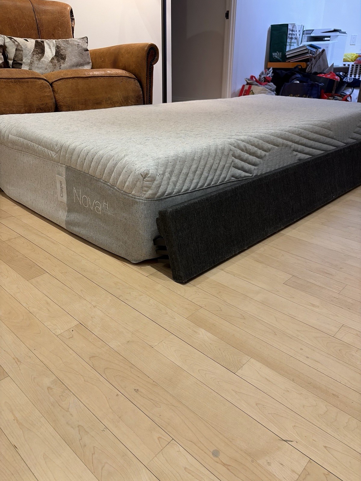 Casper Twin XL Nova H Hybrid Mattress and Casper Frame And Platform.