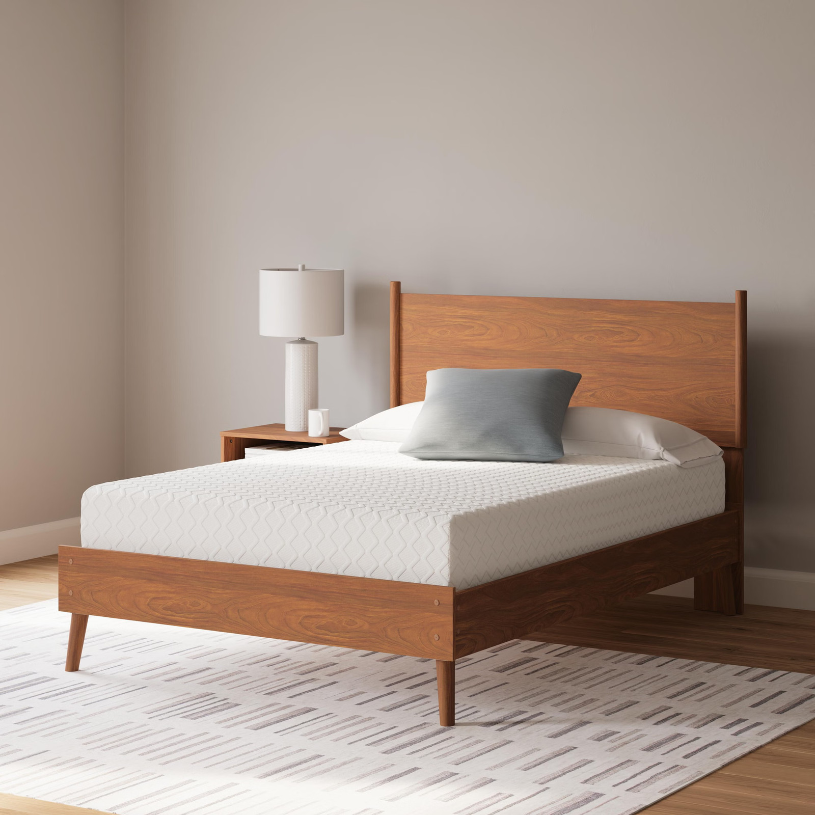 Signature Design by Ashley 10″ Chime Memory Foam Full Mattress in a Box