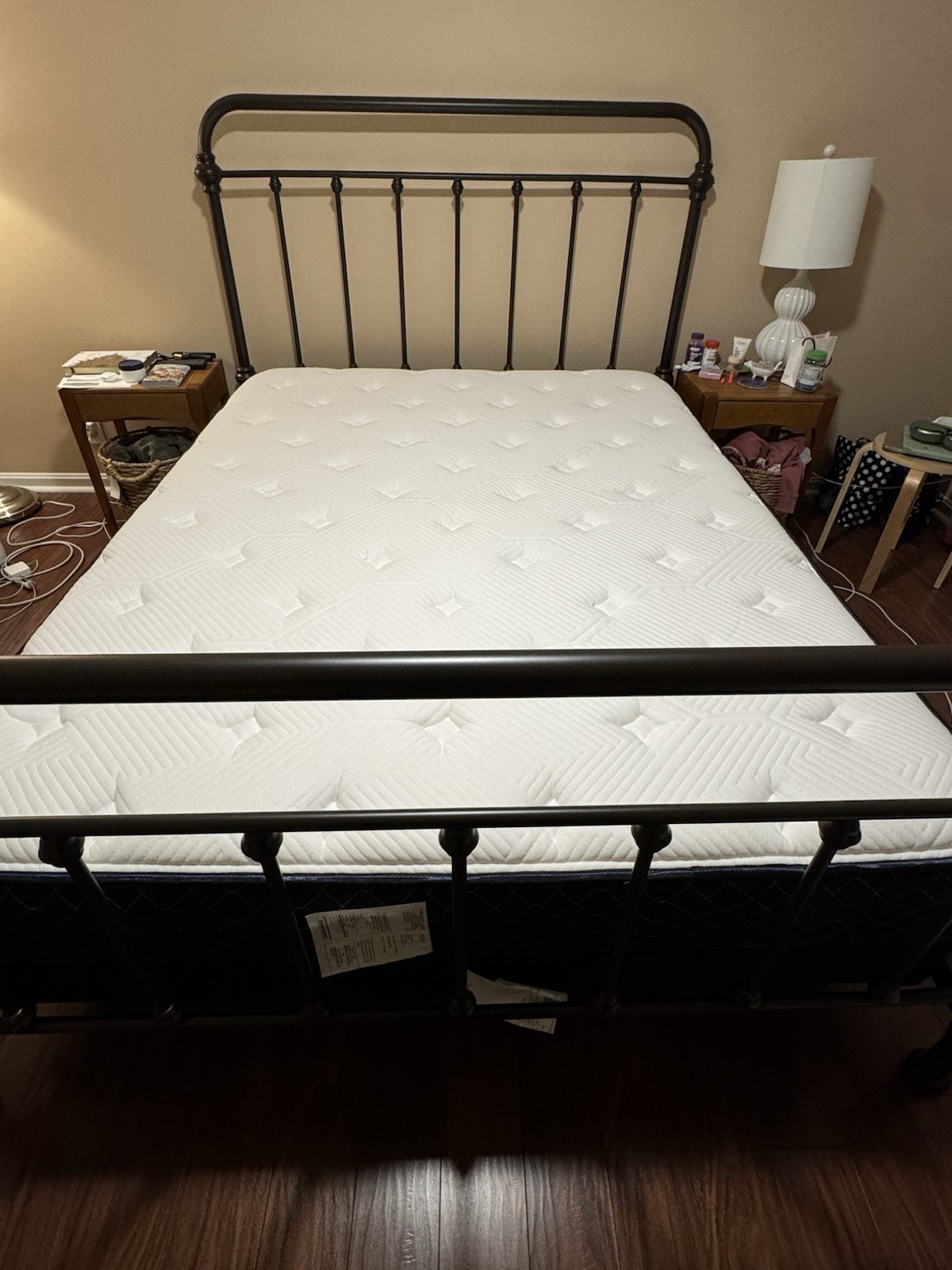 Queen Innerspring Mattress Medium Firm and box spring