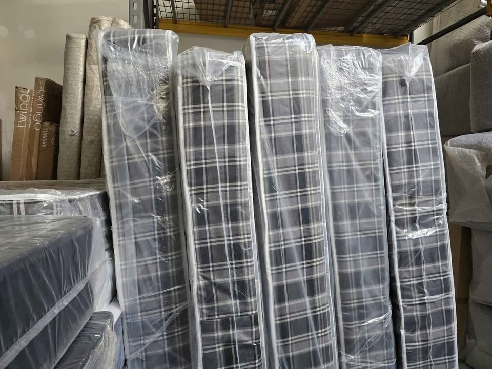 BRAND NEW: 10″ Twin Size Mattress in a Box