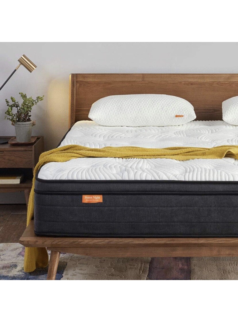 Sweetnight King Mattress 12 In. Plush Pillow top Hybrid Brand New