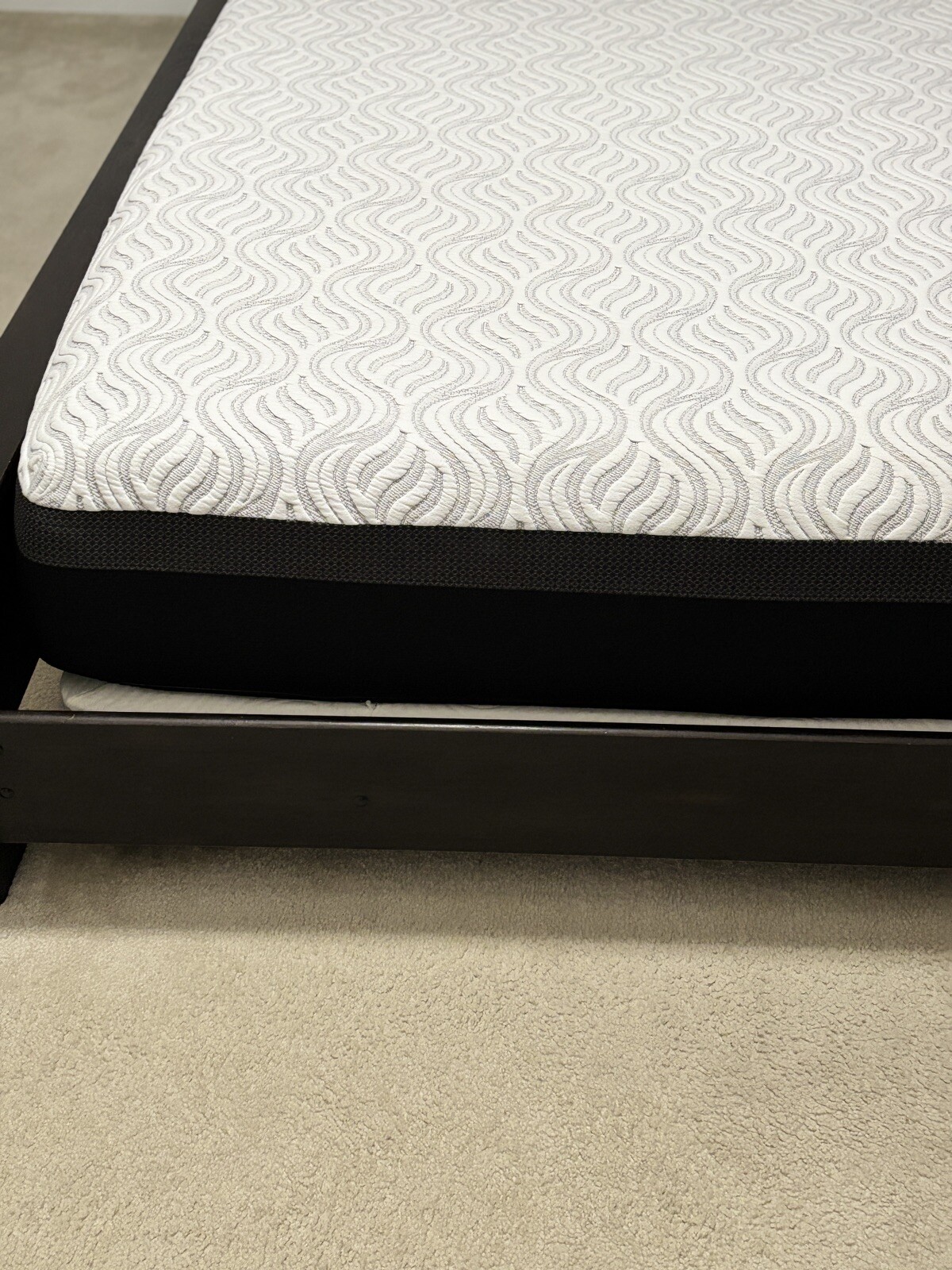 sealy hybrid King mattress