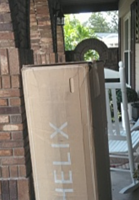 Helix Midnight Luxe Mattress Queen – BRAND NEW – FACTORY SEALED AND BOXED