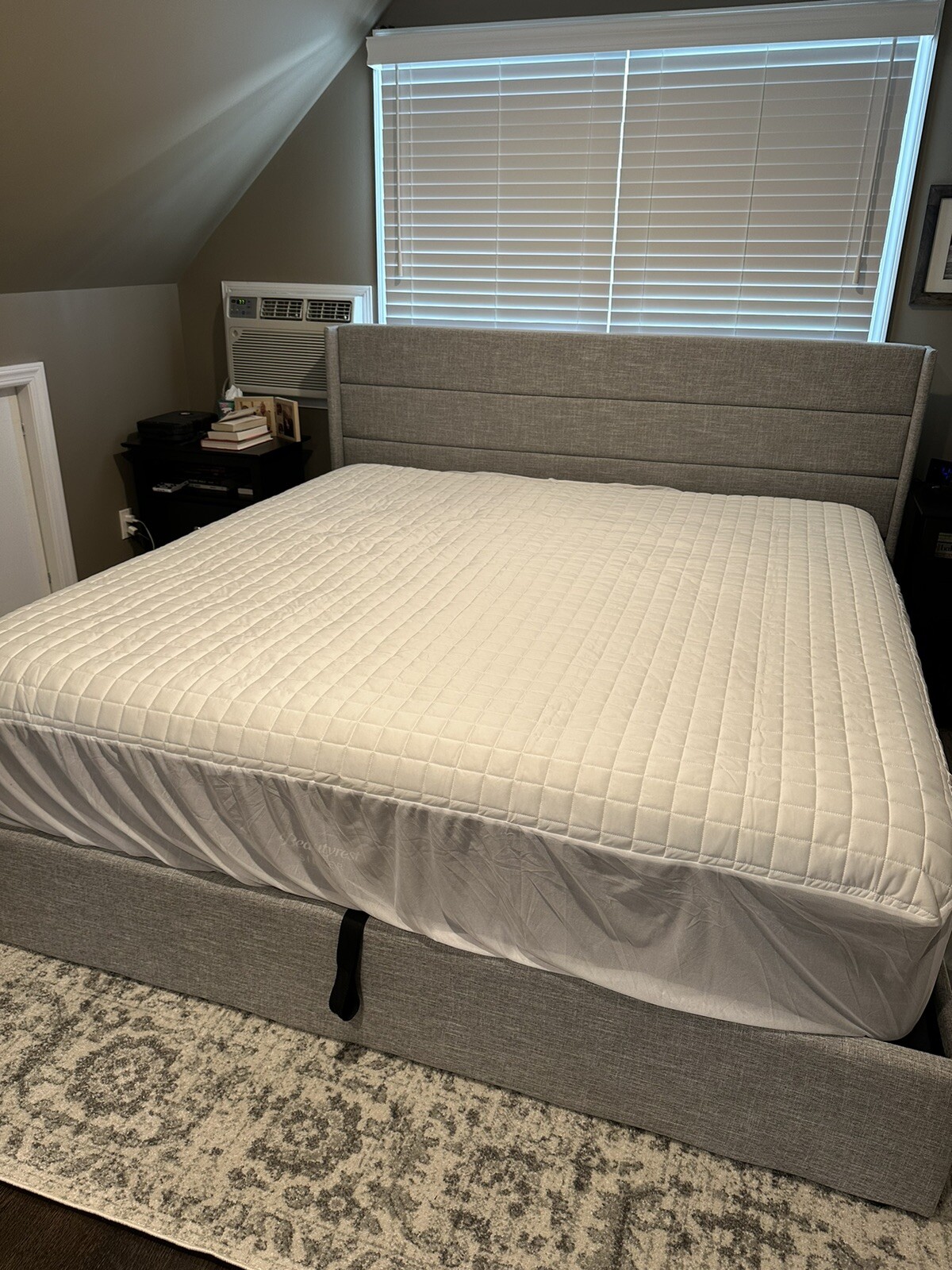 Simmons Beautyrest Silver BRS900 Plush King Mattress Set with Box Spring