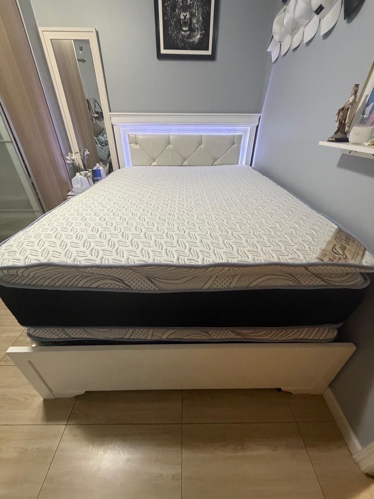 White/Black Geometric Pattern Mattress, Rectangle, Adults Bedroom