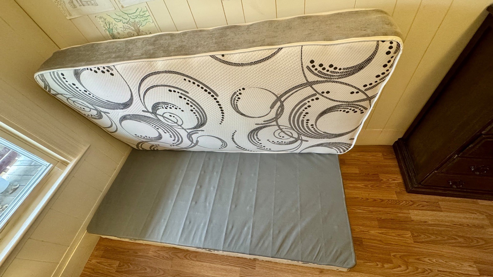 Complete Twin Bed Sets – Mattress, Box Spring & Frame