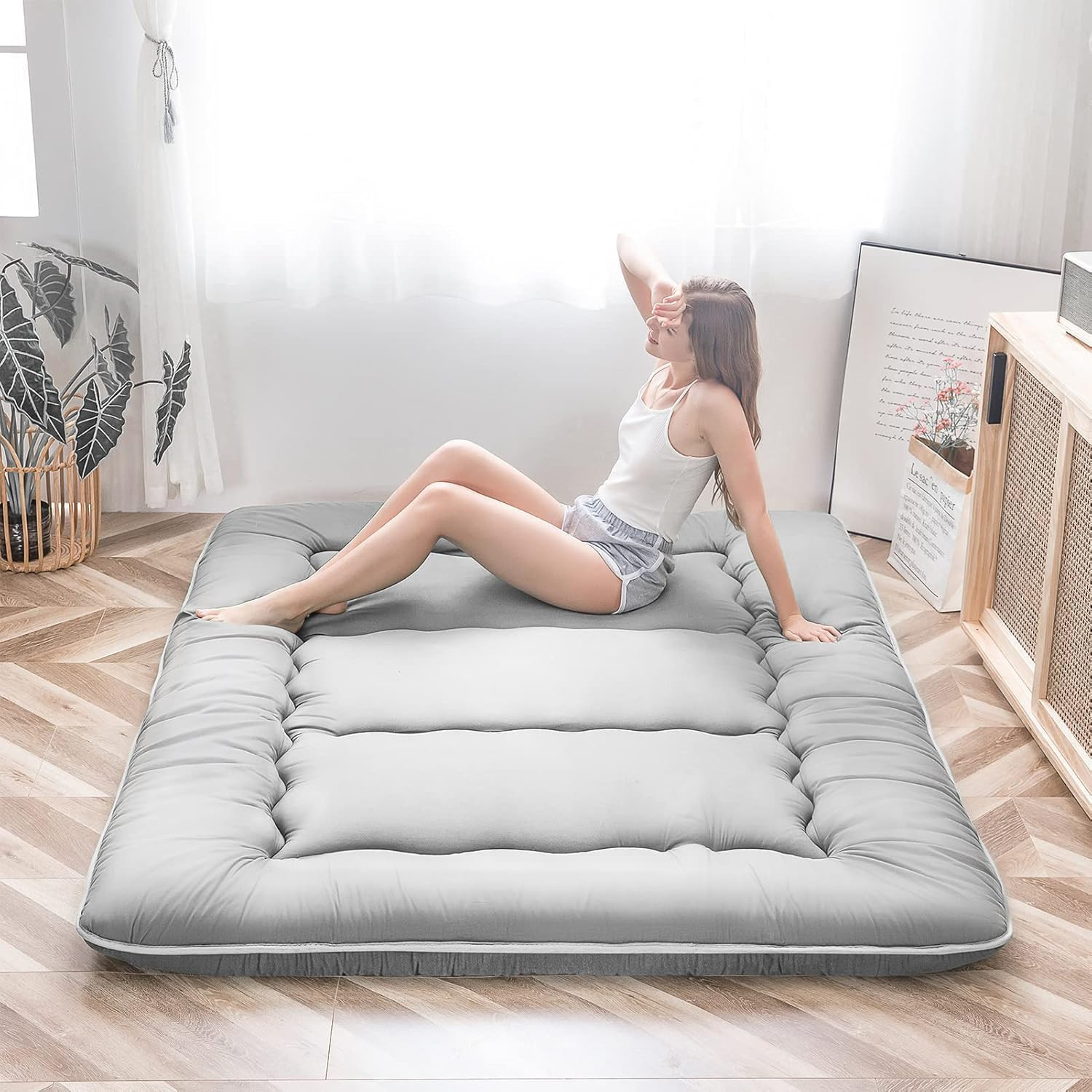 Japanese Floor Mattress, Thicken Futon Sleeping Pad Foldable Roll Up Mattress Bo