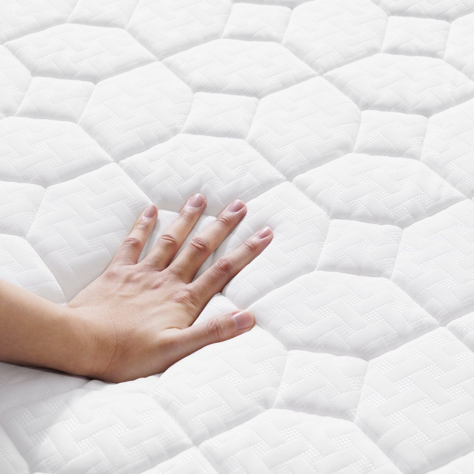 Zinus 6 Full Size Bonnell Innerspring Mattress – Firm Tight Top Bed in a Box