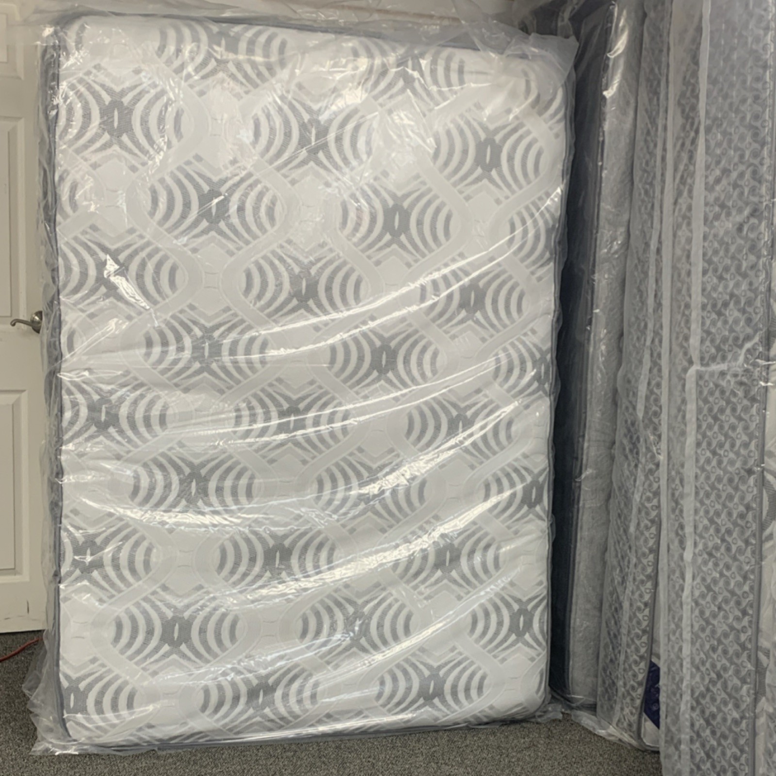 White Gray Abstract Print Mattress for Bedroom Adults Rectangle