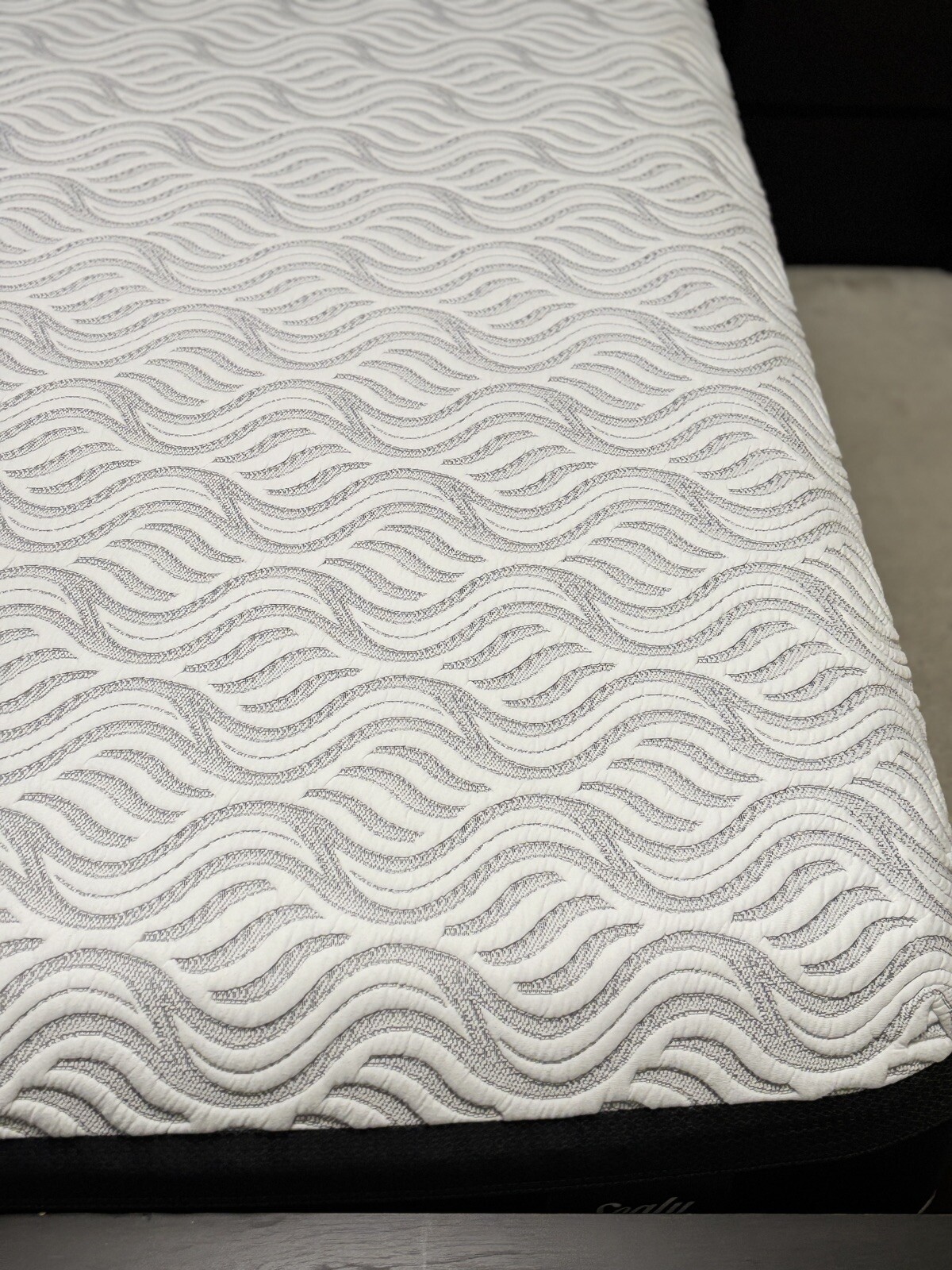 sealy hybrid King mattress