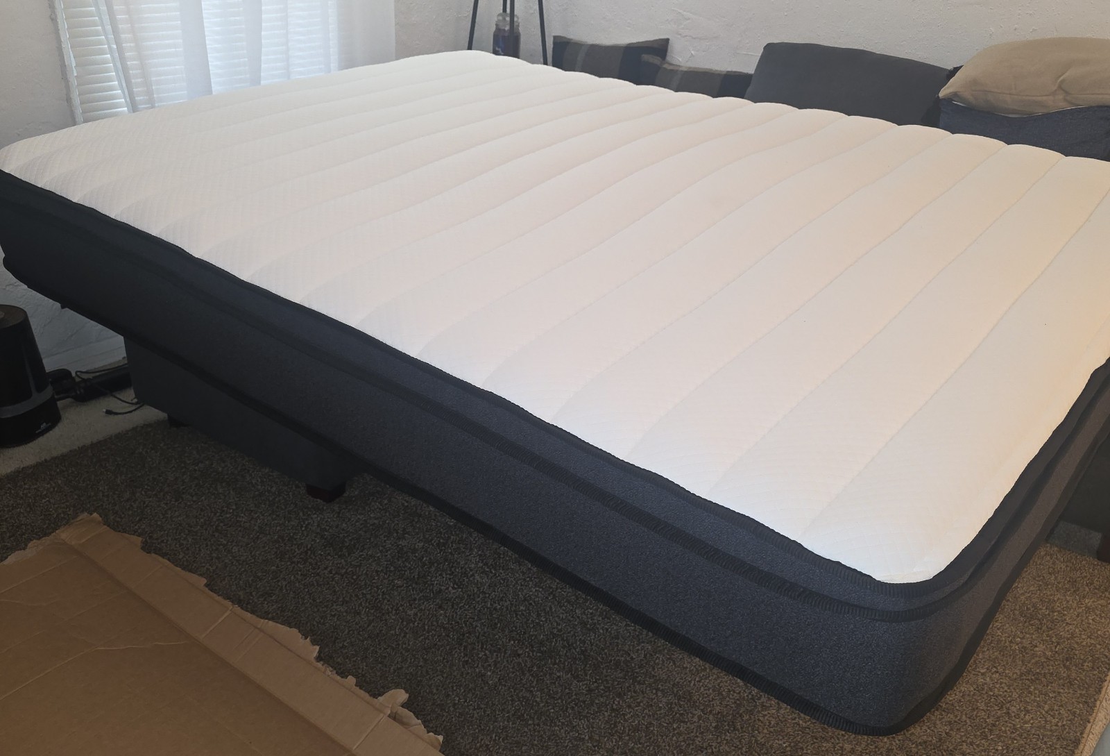 Queen Memory Foam Mattress, Medium Firm, White/Black, Adults, Rectangle, Bedroom