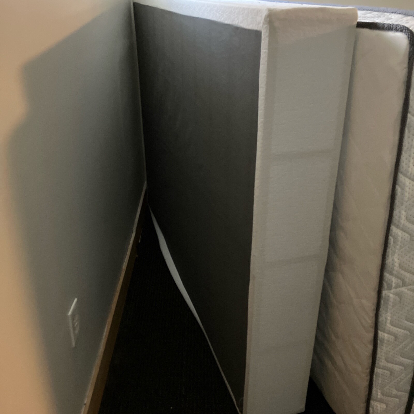 White Vesgantti Full Sized Mattress with Box Spring