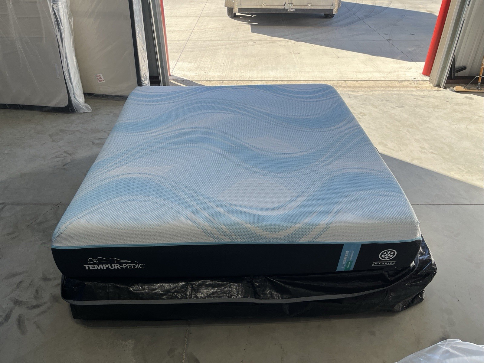 New King TempurPedic LuxeBreeze Hybrid 2.0 Medium Mattress $6,299 Free Shipping
