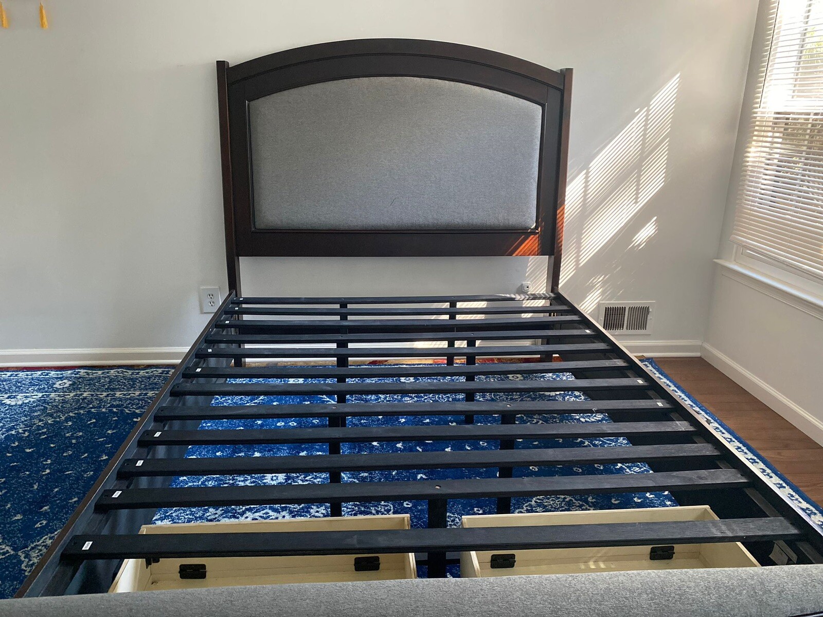 bed queen size