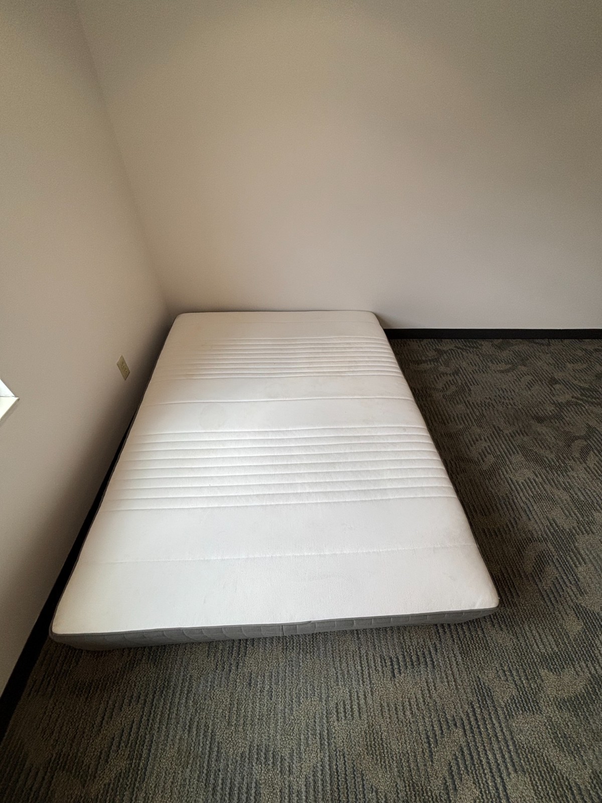 queen size bed mattress