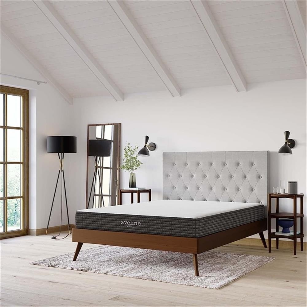 Bowery Hill 8″ Modern Style Memory Foam King Mattress in White