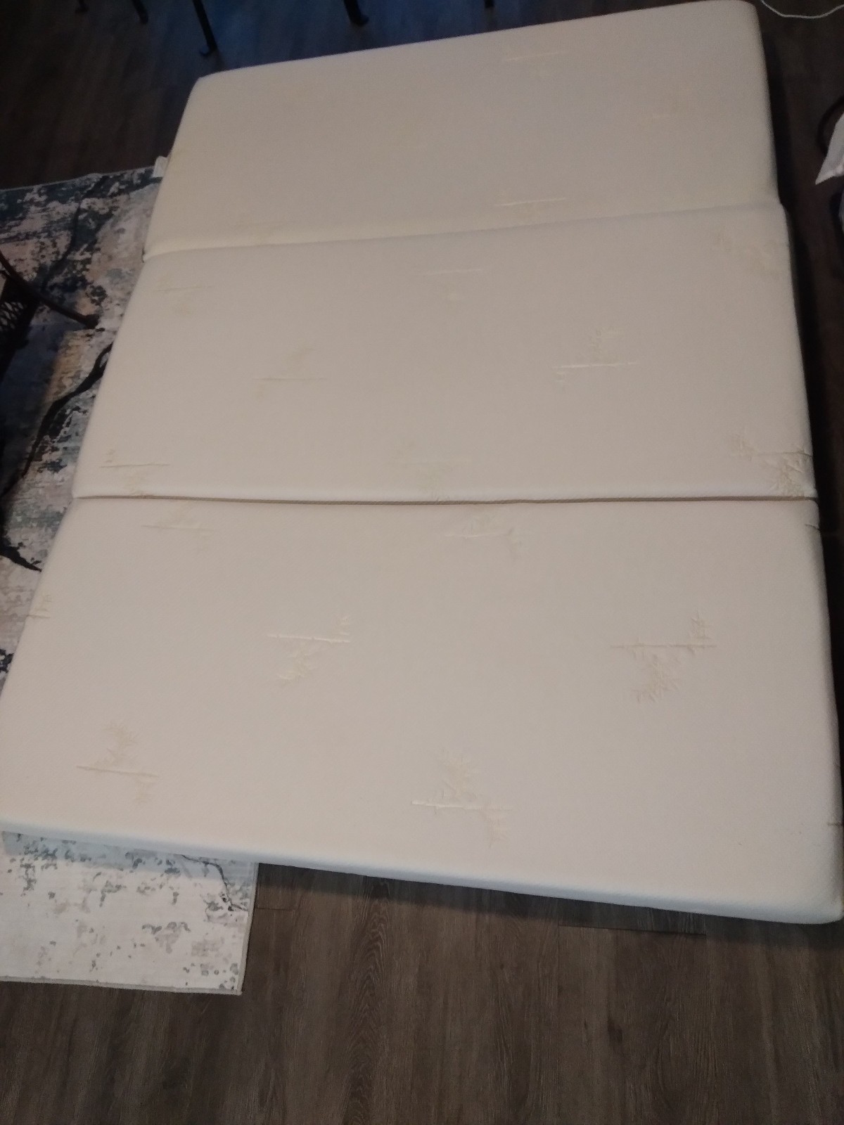 Tri fold 6 in. Queen Memory Foam Folding Mattress