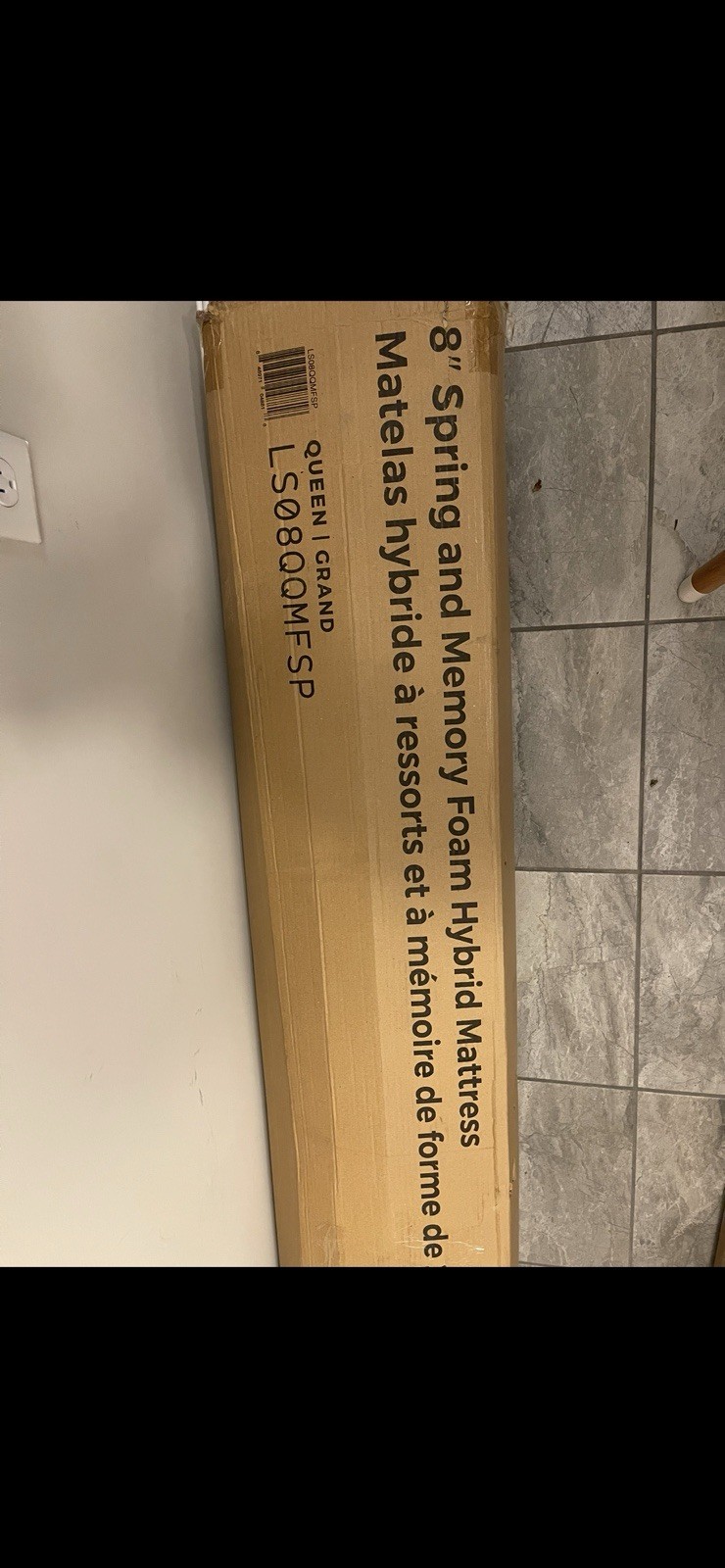 Queen Size 8 Inch Memory Foam and Hybrid Spring Mattress In A Box
