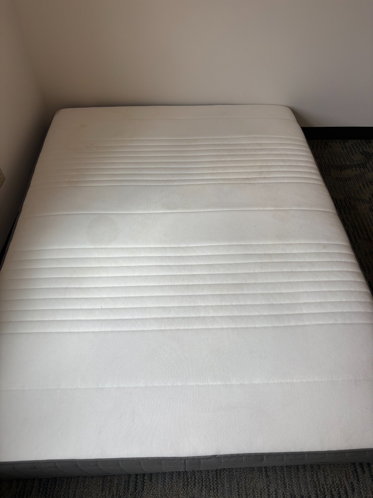 queen size bed mattress