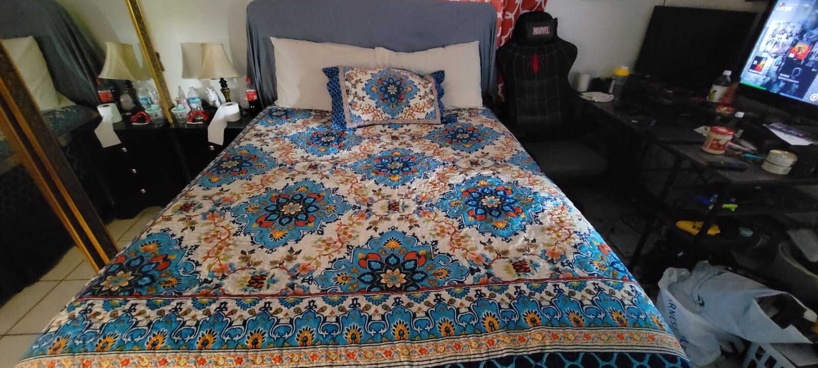 Queen Bed Mattress+Bed Frame+Headboard