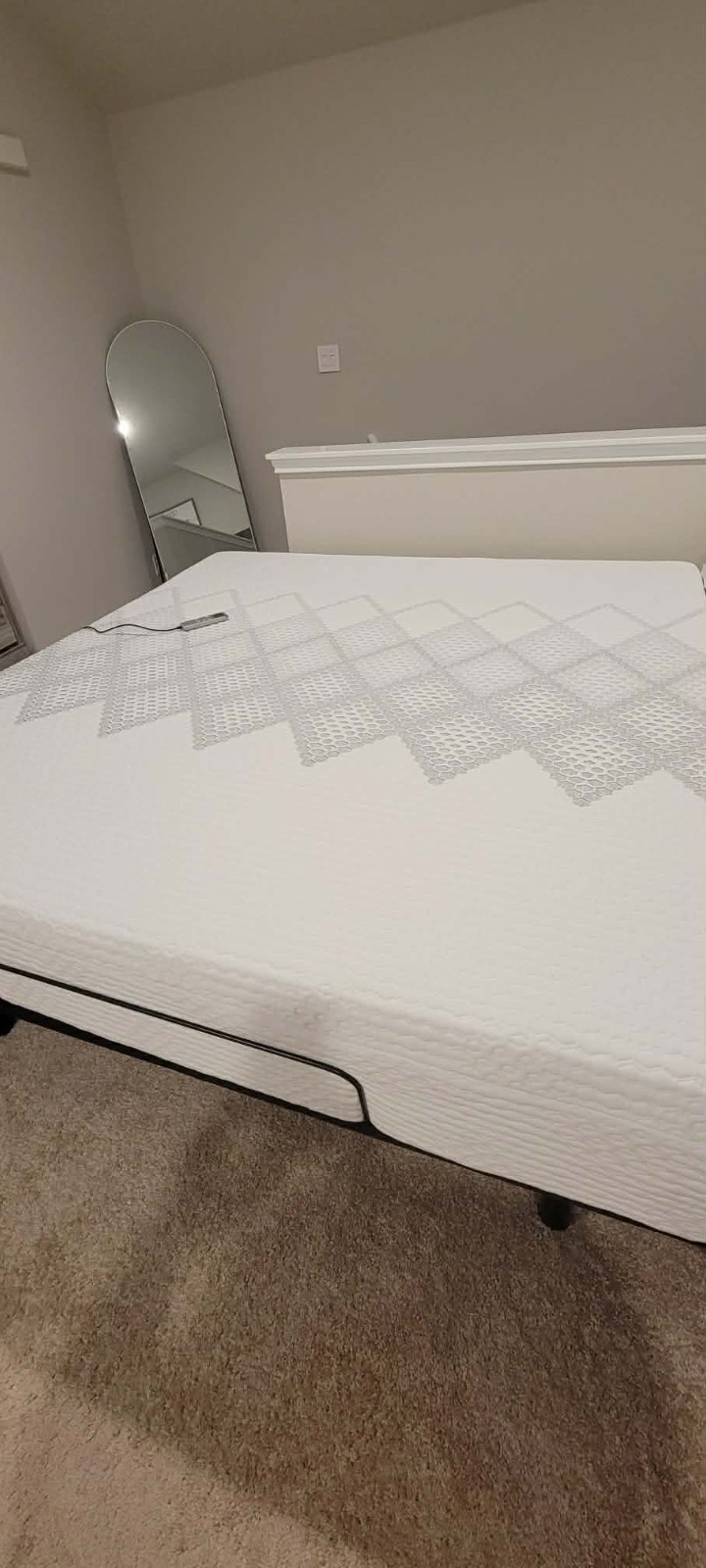 King Koil SmartLife Lily 12″ Mattress Set with Remote and Base Offers accepted