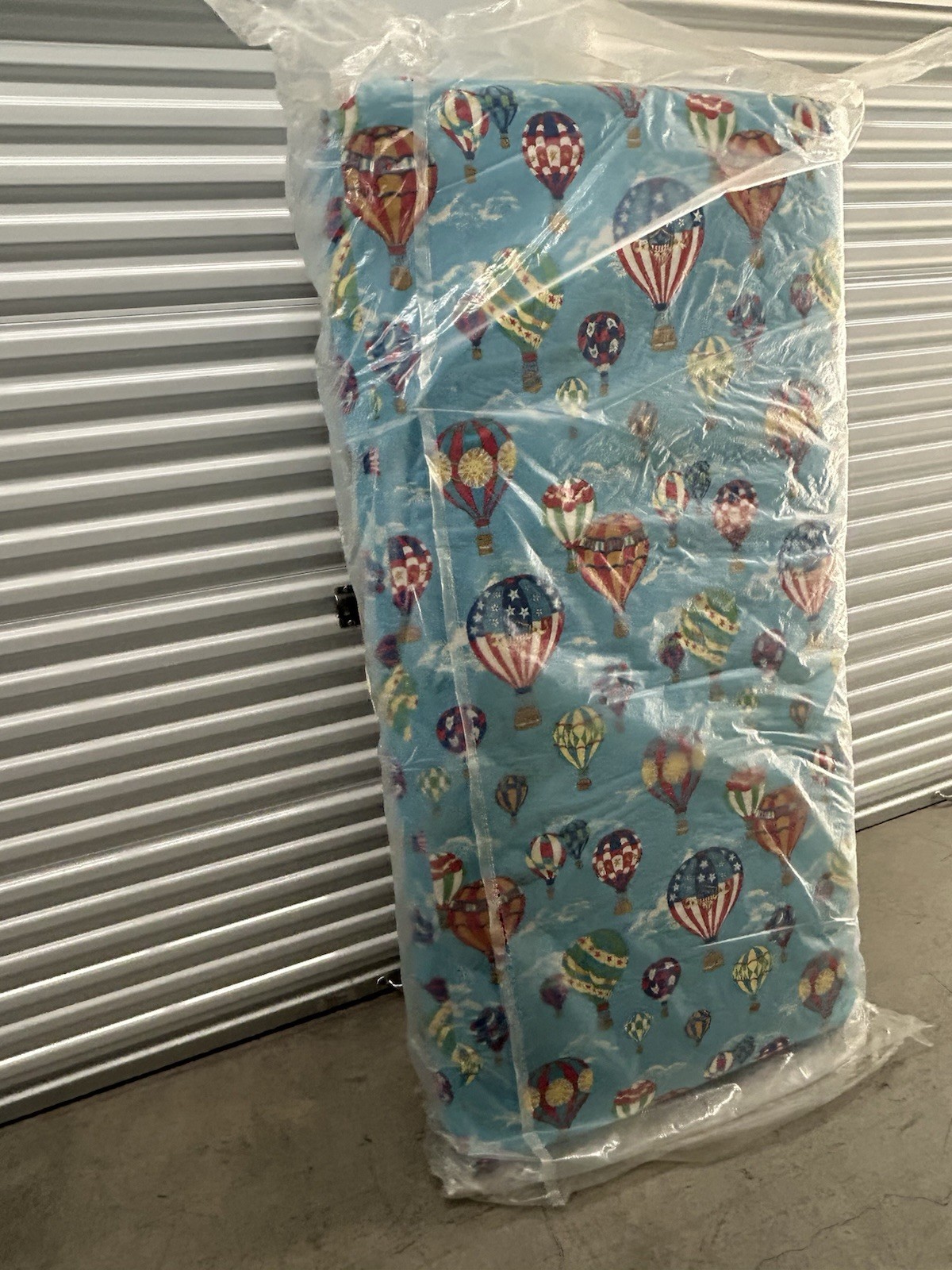 Twin Mattress and Box Spring Set Clean