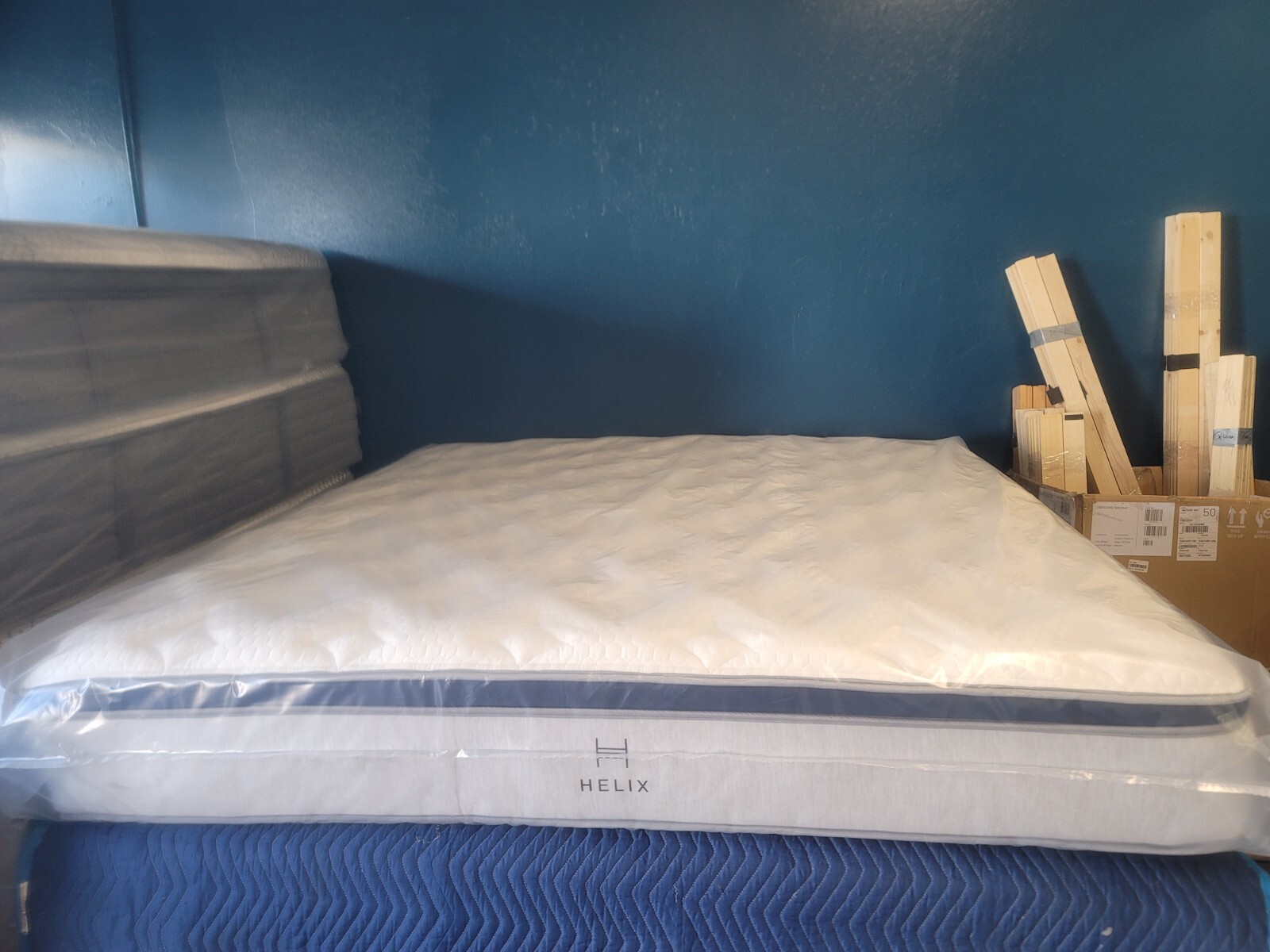 Helix Midnight Core King Size With GlacioTex Cooling Pillow Top