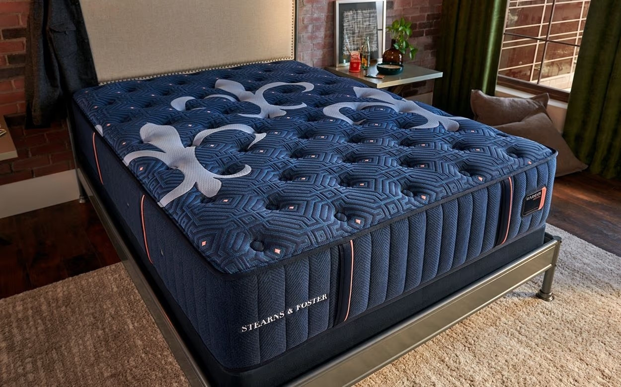 STEARNS & FOSTER LUX ESTATE HYBRID MEDIUM QUEEN MATTRESS NEW CLEARANCE FAST SHIP