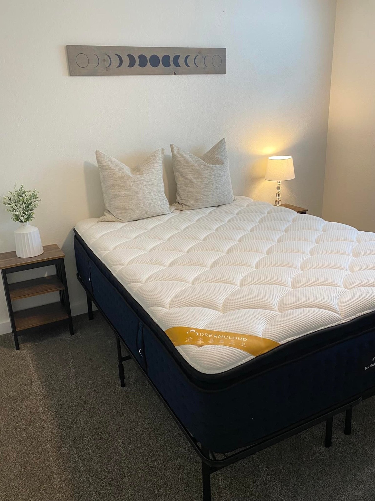 Dream Cloud Priemer PillowTop King mattress Brand-NEW