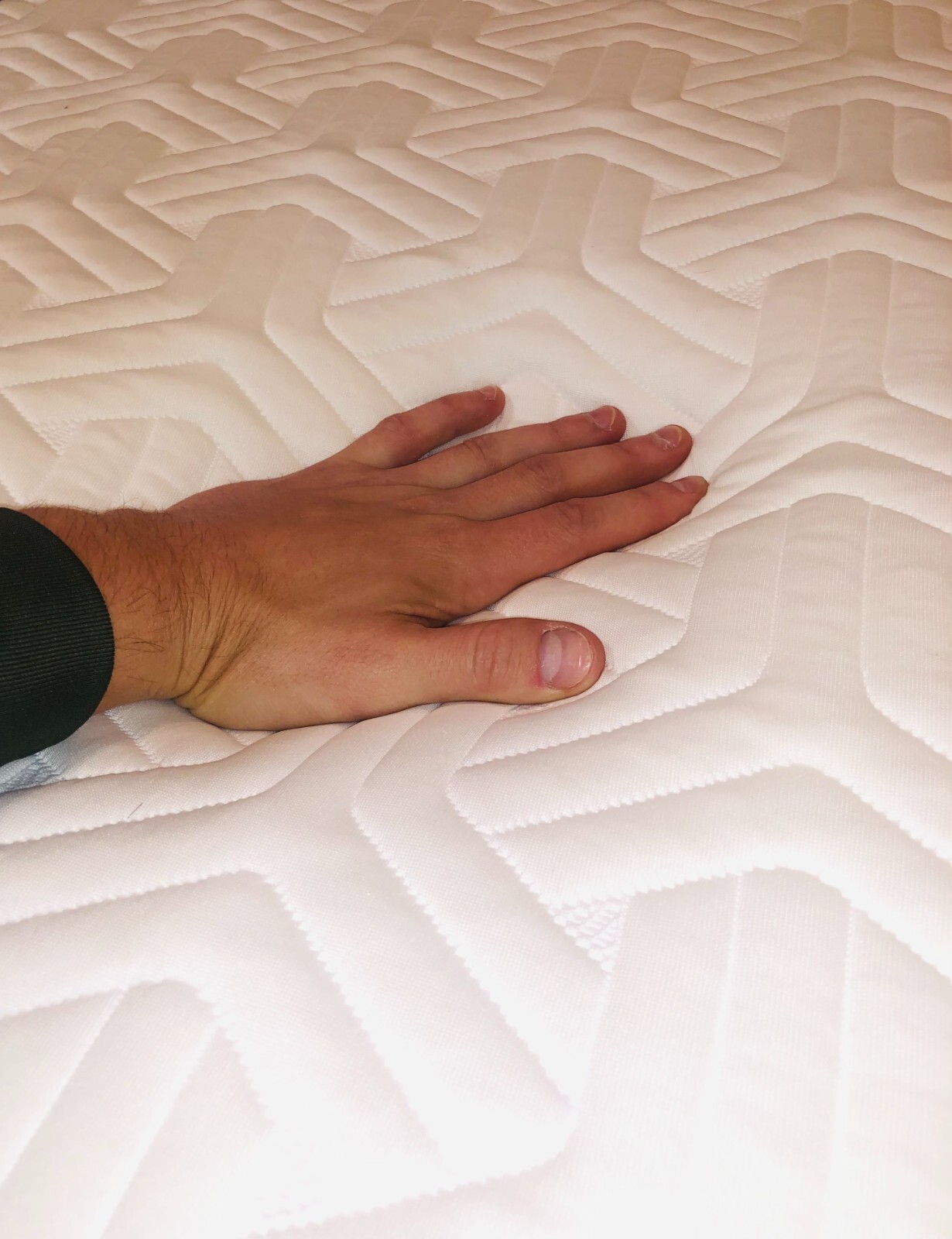 TWO twin mattresses that form into a King. Temper-Flex & Tempur-Cloud. 