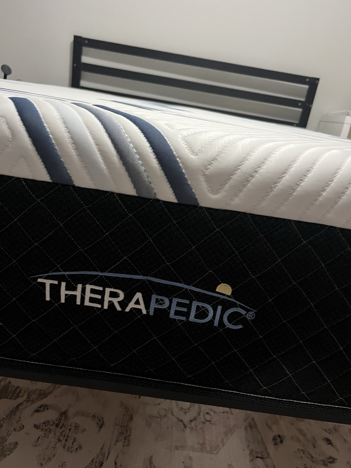 Therapedic Milford Queen Firm Mattress Quilted Fabric Cover Geometric Pattern