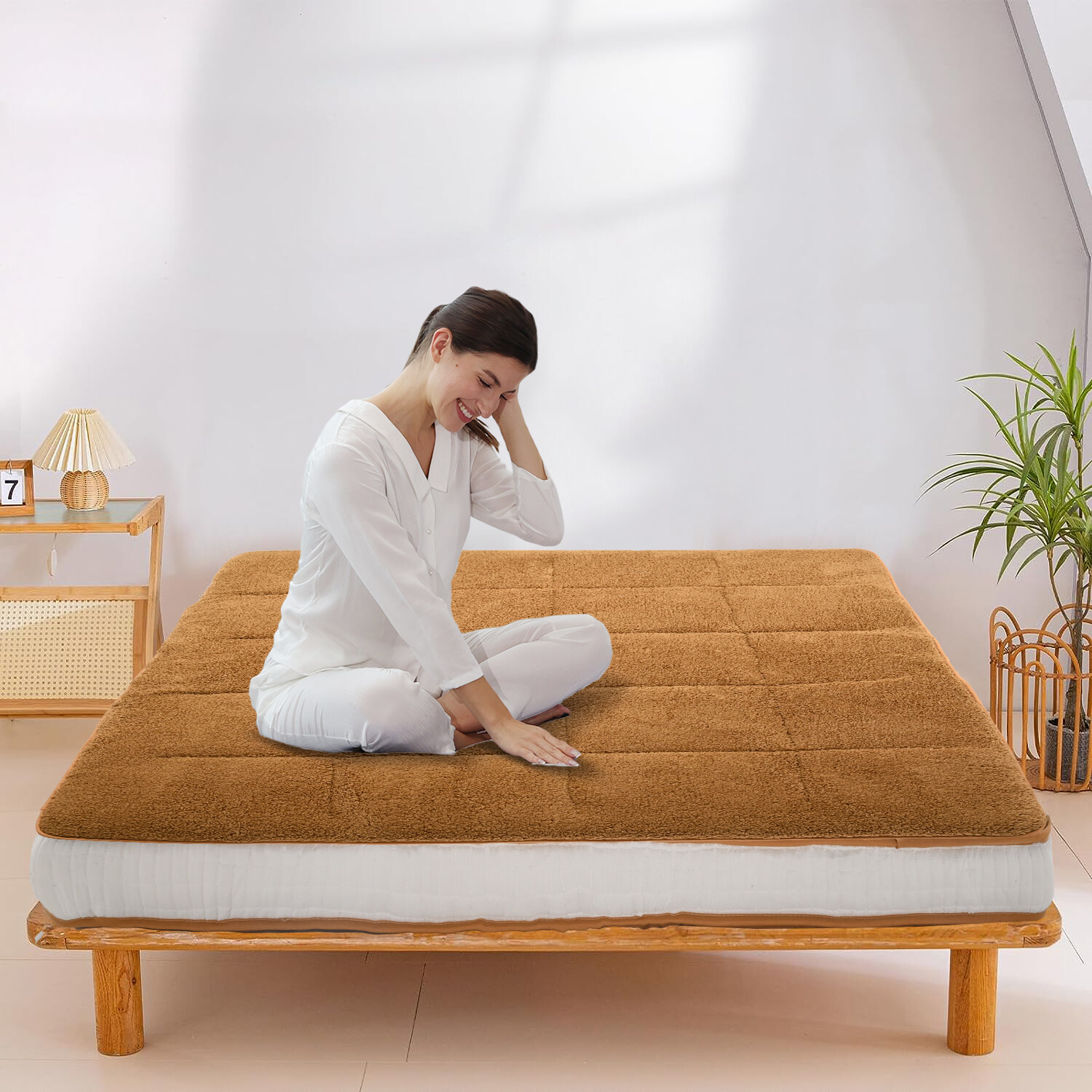 NAIZEA Japanese Mattress Topper Quilted Fitted Mattress Sherpa Fleece Cushion