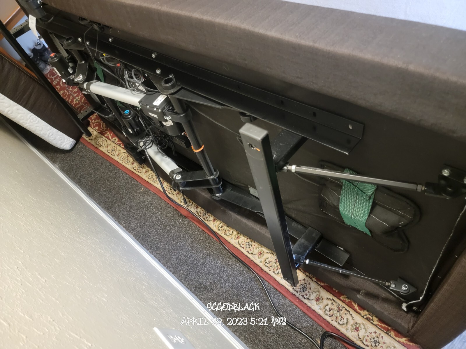 twin mattress and a electronic box spring set