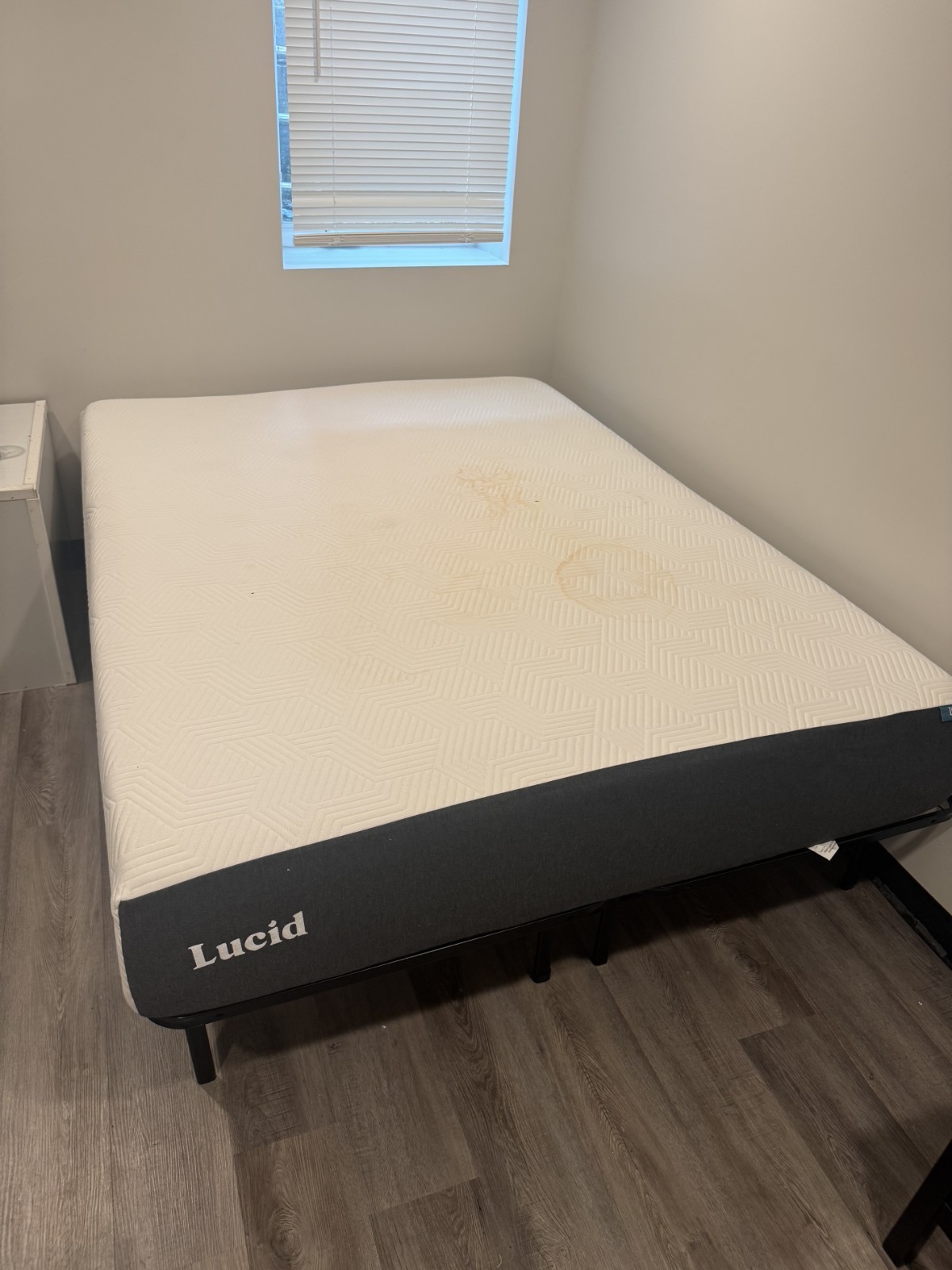 LUCID Queen Memory Foam Mattress Medium Firm Geometric Fabric Cover White/Black