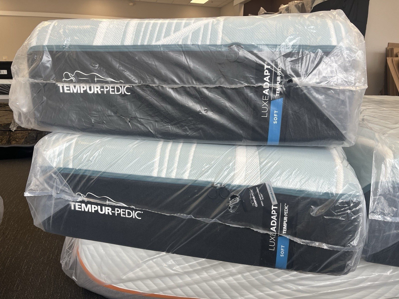 New Tempurpedic Split King LuxeAdapt 2.0 Soft Mattress (2 Pieces) Free Shipping