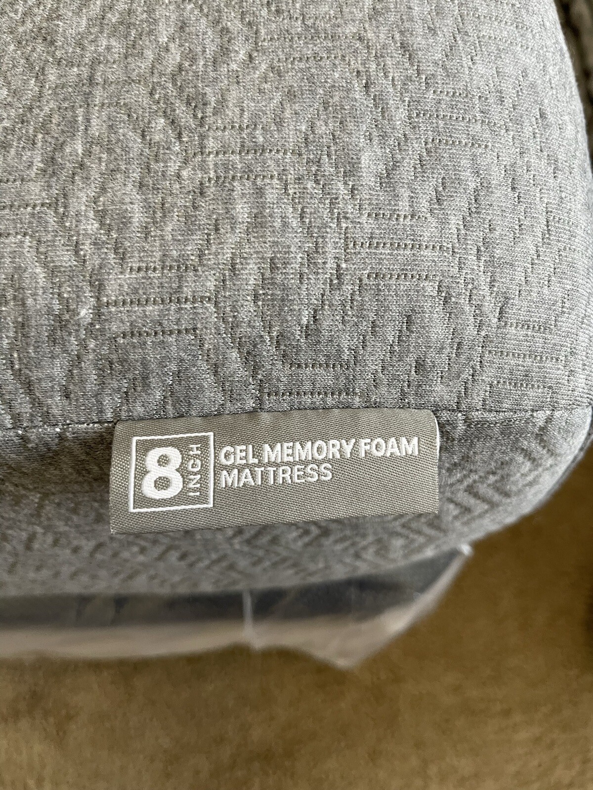 2 Queen size memory foam mattress 8 inch