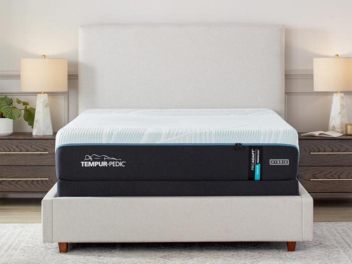 Tempur-pedic ProAdapt Medium Hybrid King size mattress