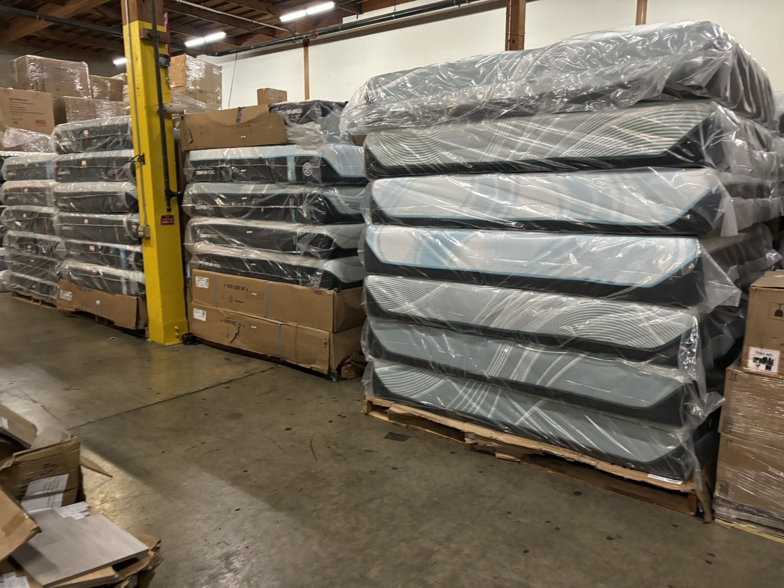 New California King Tempur-Pedic ProBreeze 2.0 Medium Hybrid Mattress Msrp $5599