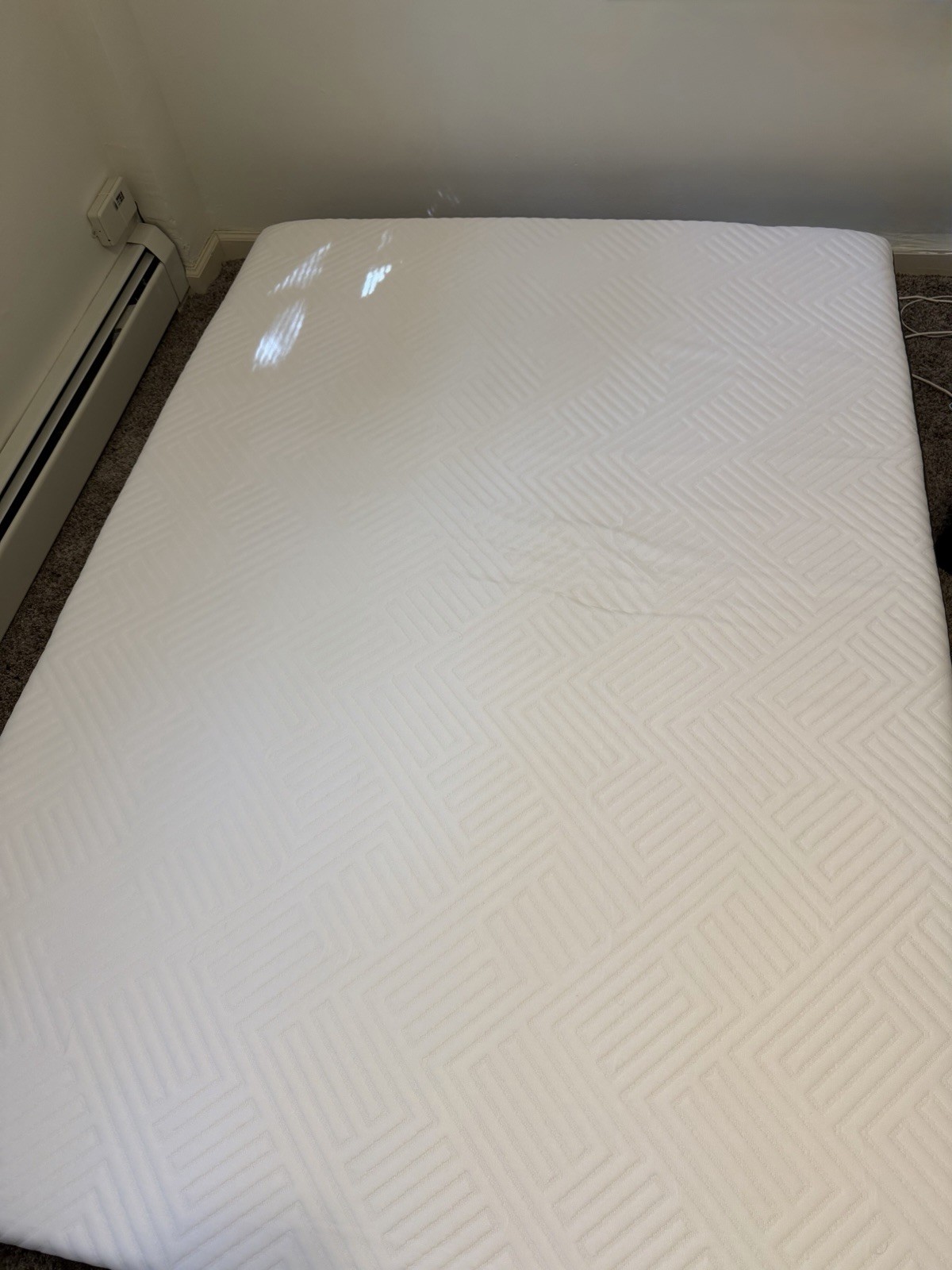 Twin Memory Foam Mattress Medium Firm, Removable Fabric Cover, White Geometric
