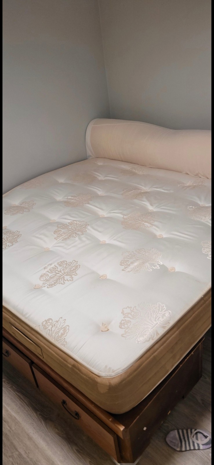 King size Luxury Firm Orthopaedic Mattress 14in deep, hybrid euro top,