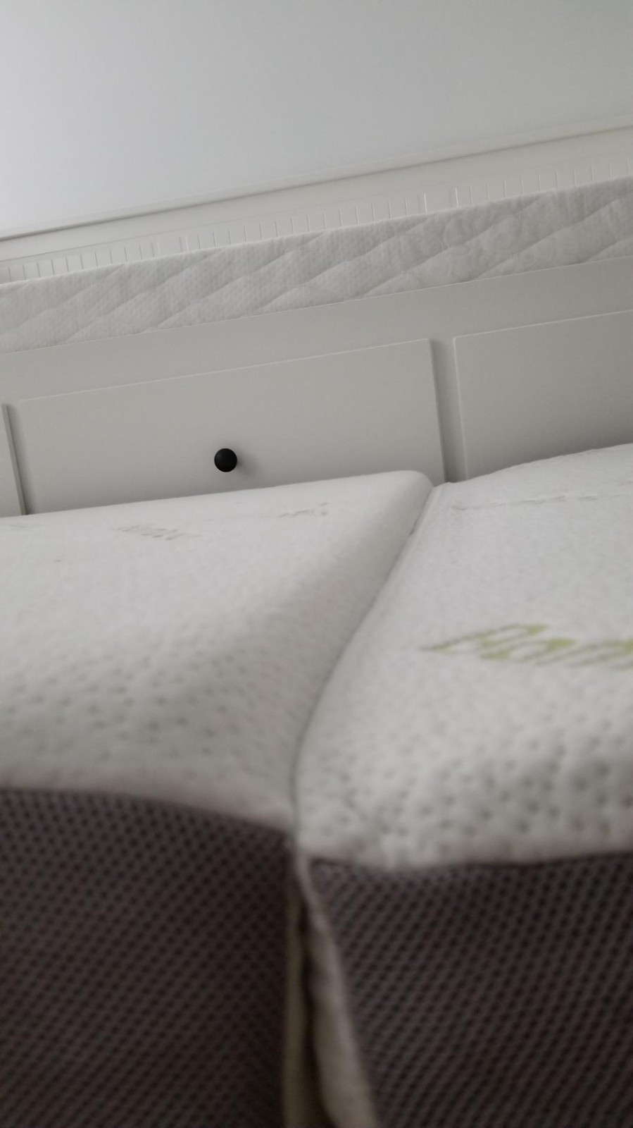 6 Inch Trifold Memory Foam Mattress – Breathable & Lightweight for Travel