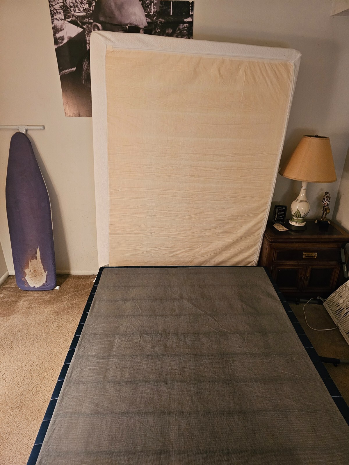 New full size white memory foam mattress and platform