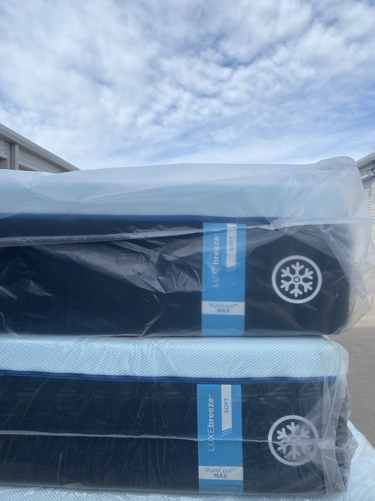 California King Size Tempurpedic Luxebreeze Soft Mattress