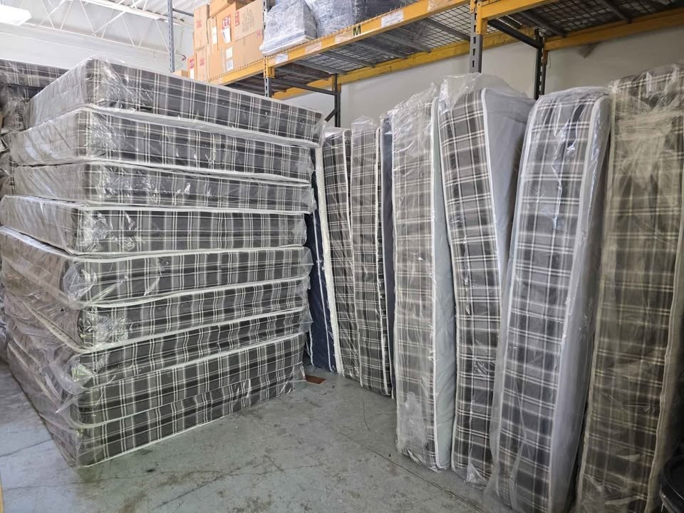 BRAND NEW: 10″ Twin Size Mattress in a Box